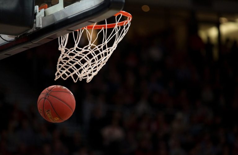 Basket-ball : entre spectacle mondial et passion des parieurs sportifs